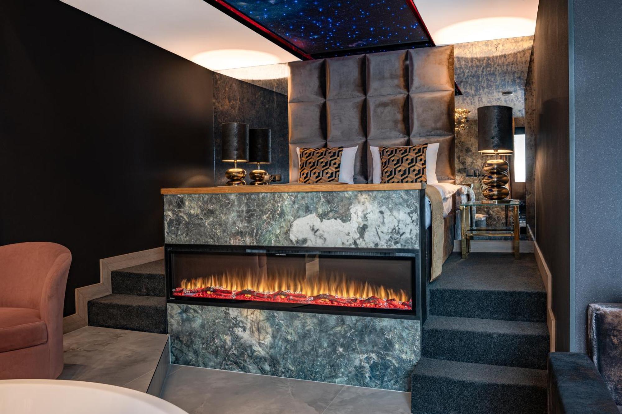 Art Suites Luxury Hotel كراكوفيا المظهر الخارجي الصورة