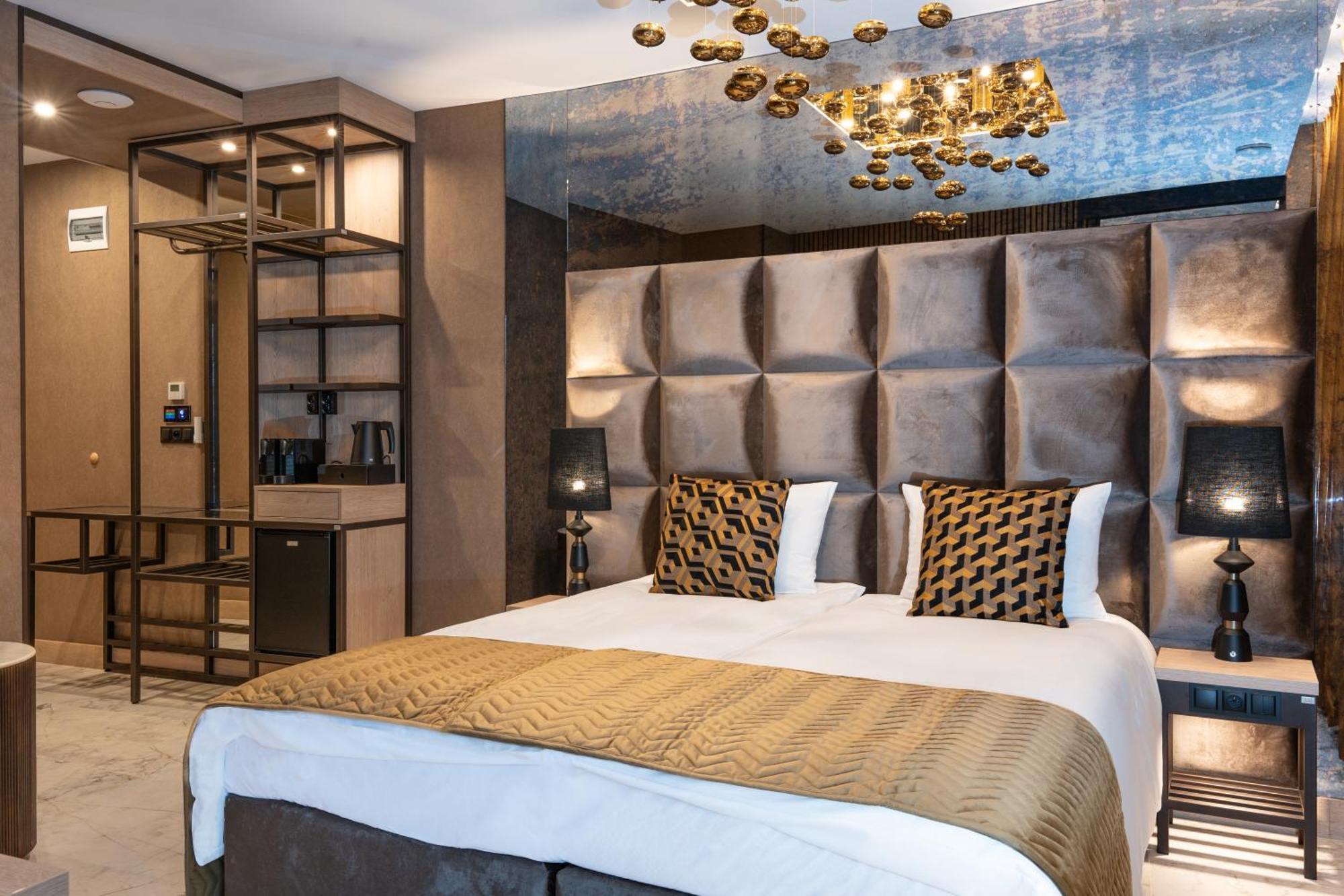 Art Suites Luxury Hotel كراكوفيا المظهر الخارجي الصورة