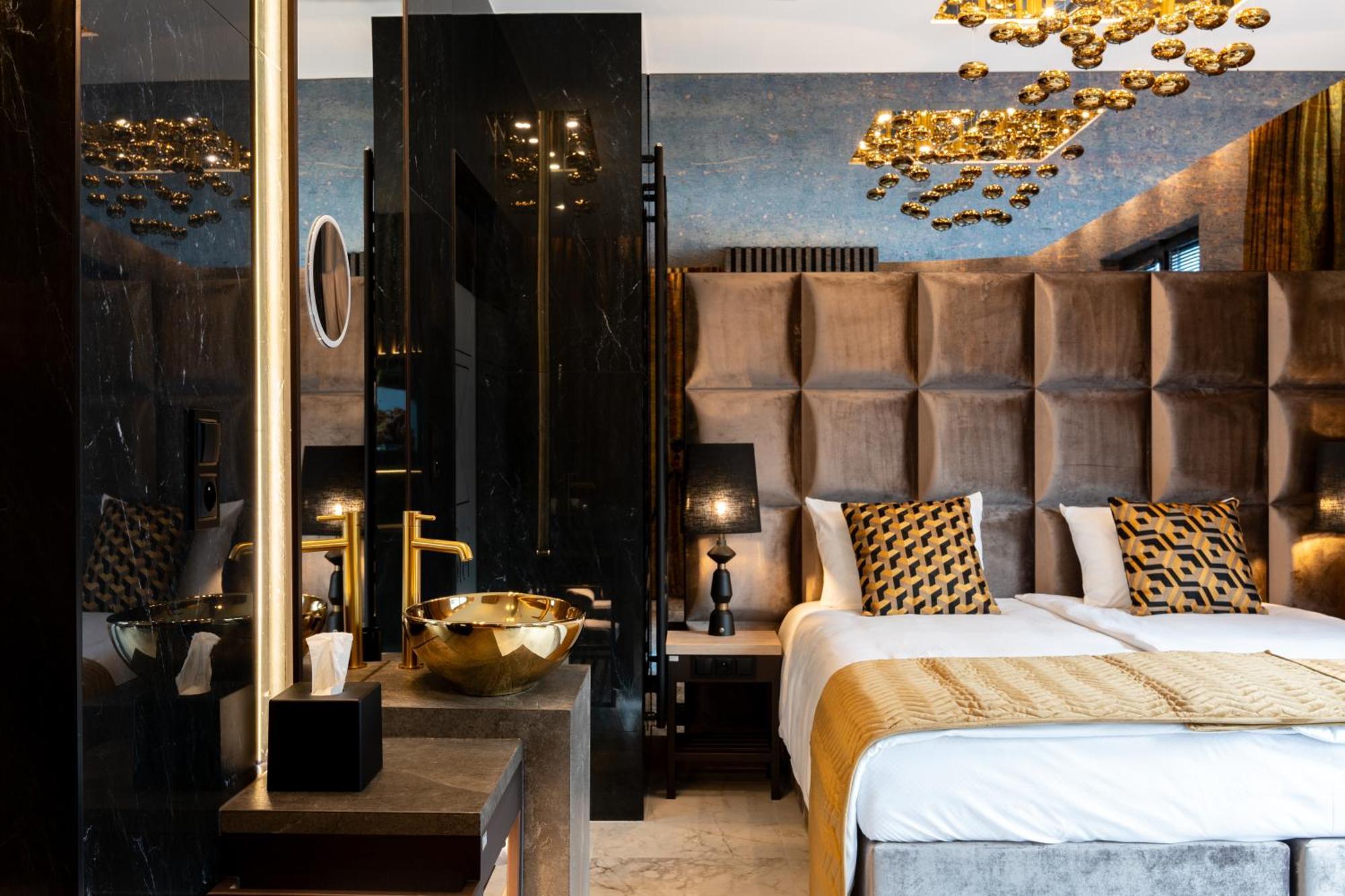 Art Suites Luxury Hotel كراكوفيا المظهر الخارجي الصورة