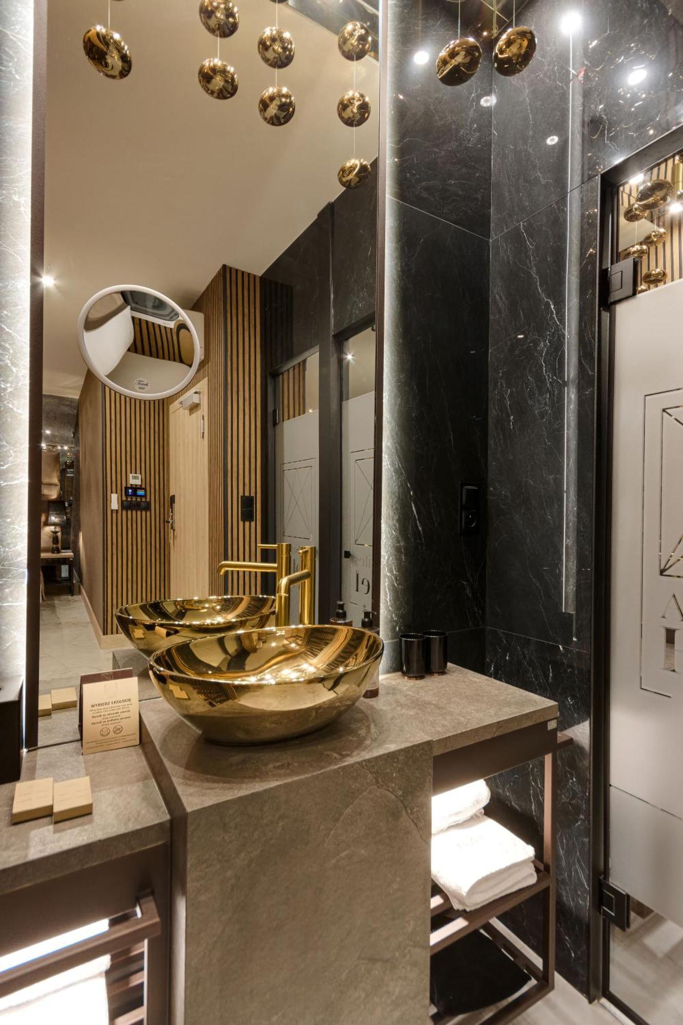 Art Suites Luxury Hotel كراكوفيا المظهر الخارجي الصورة
