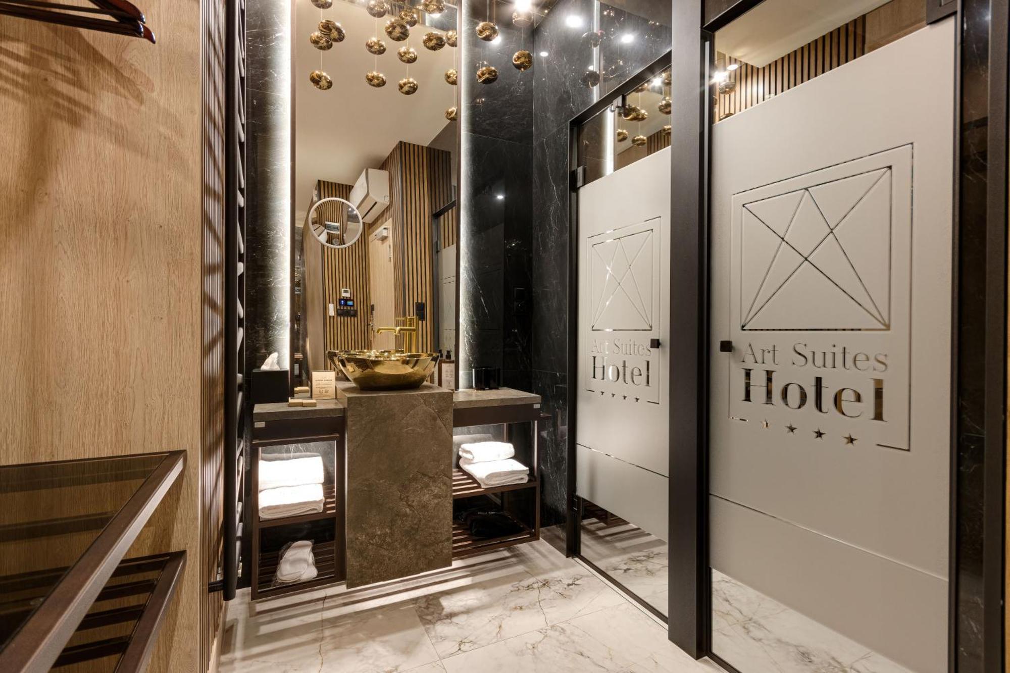 Art Suites Luxury Hotel كراكوفيا المظهر الخارجي الصورة